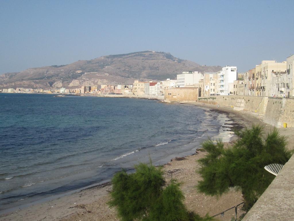 Corso Vittorio Apartment Trapani Exteriör bild