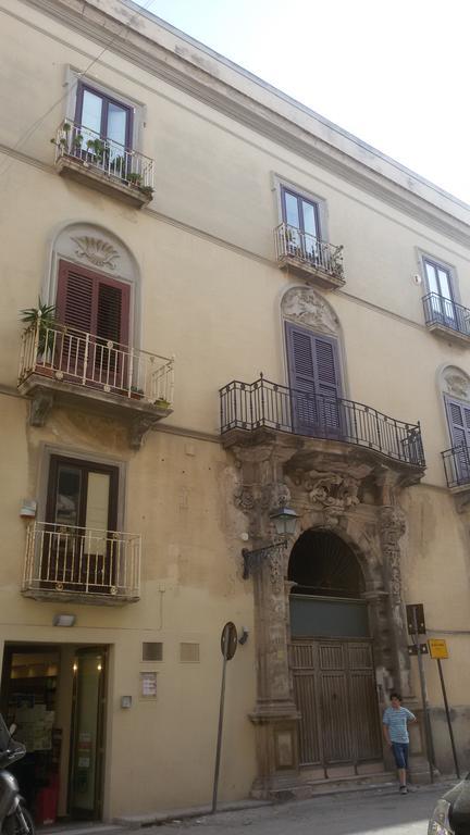 Corso Vittorio Apartment Trapani Exteriör bild